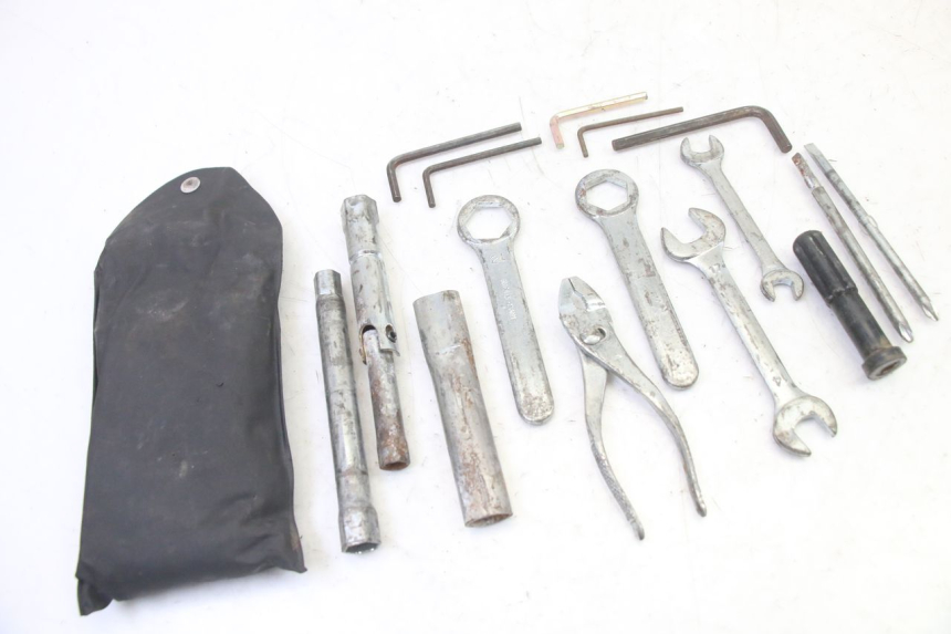 photo de KIT UTENSILI SUZUKI SV S 650 (2003 - 2009) - Dettaglio del componente