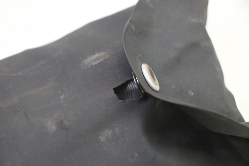 photo de KIT UTENSILI SUZUKI SV S 650 (2003 - 2009) - Stato della superficie e materiale