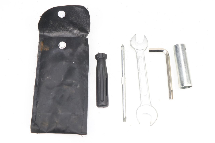 photo de Set di attrezzi TNT MOTOR ROMA 10' 4T 50 (2007 - 2018) - Vista principale