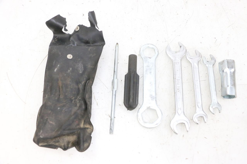 photo de KIT UTENSILI YAMAHA TZR 50 (2008 - 2016) - Vista principale