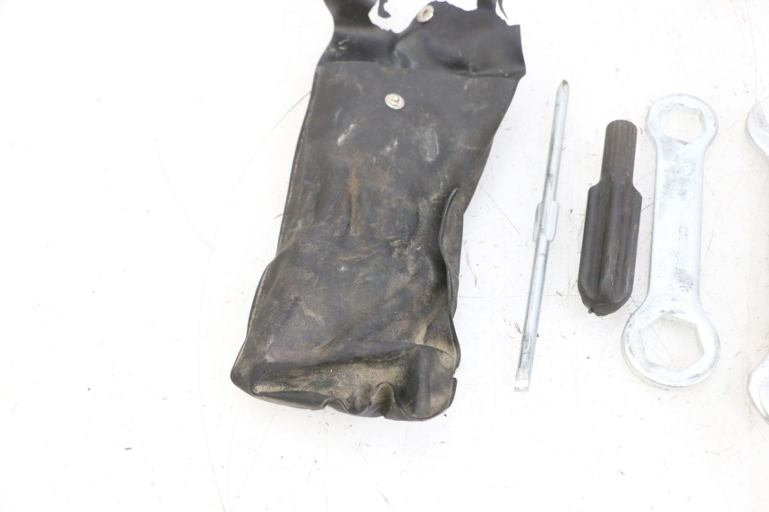 photo de KIT UTENSILI YAMAHA TZR 50 (2008 - 2016) - Primo piano tecnico