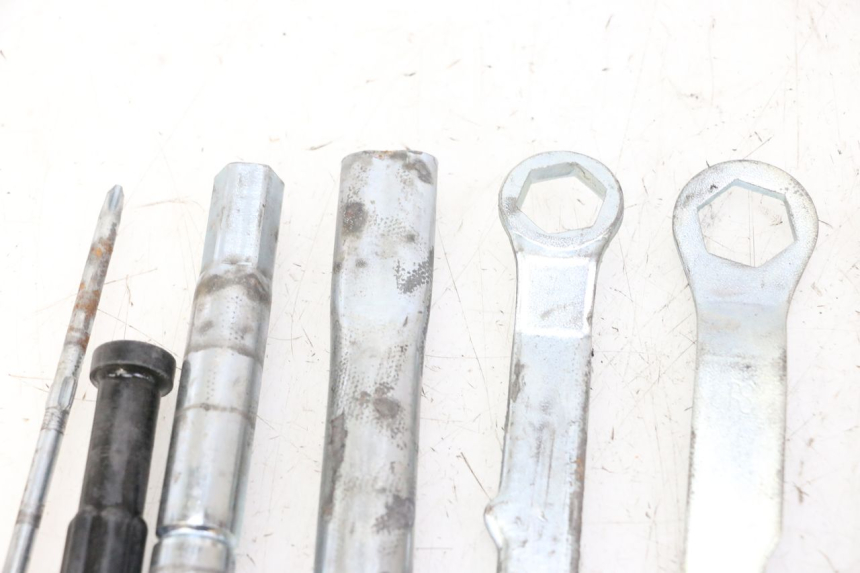 photo de KIT UTENSILI YAMAHA XJ6 ABS 600 (2008 - 2016) - Vista d'insieme del prodotto