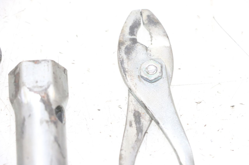 photo de KIT UTENSILI YAMAHA YFM R RAPTOR 250 (2008 - 2014) - Ricambio usato controllato