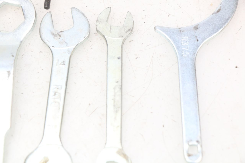 photo de SET DI ATTREZZI KAWASAKI Z 650 (2016 - 2019) - Altra angolazione