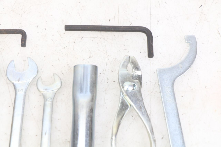 photo de SET DI ATTREZZI KAWASAKI Z 750 (2007 - 2013) - Primo piano tecnico