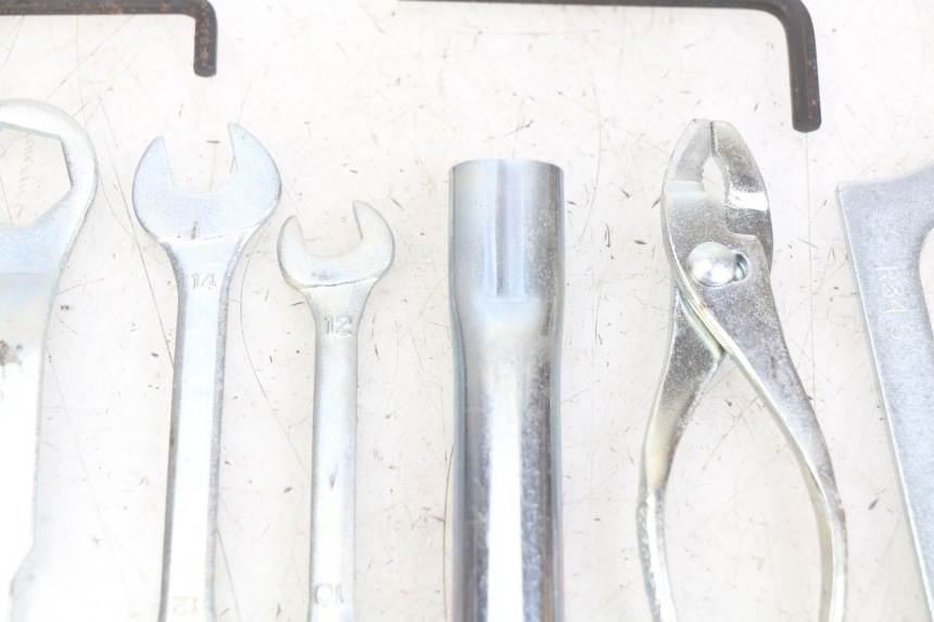 photo de SET DI ATTREZZI KAWASAKI Z 750 (2007 - 2013) - Vista d'insieme del prodotto