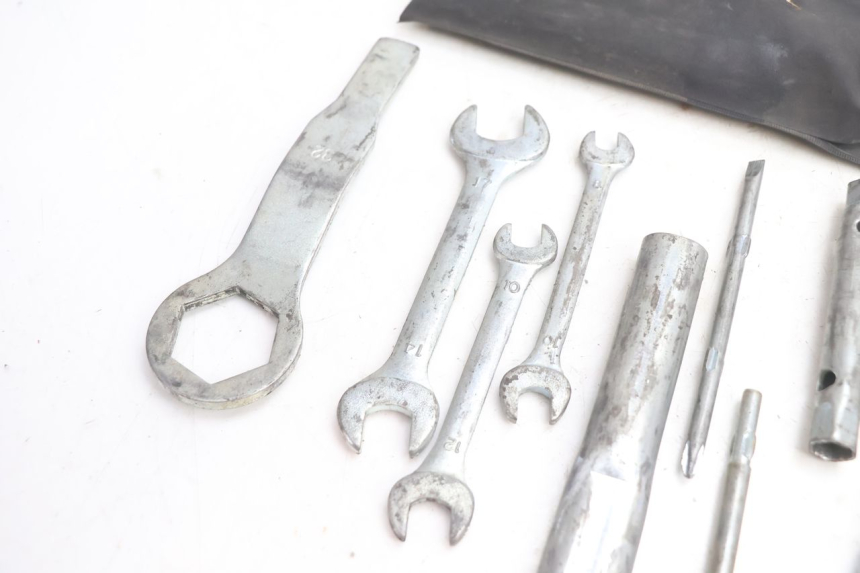 photo de KIT UTENSILI KAWASAKI ZX-6R ZX6R 600 (2000 - 2002) - Dettaglio del componente