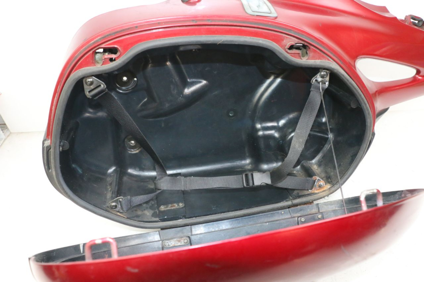 photo de VALIGIA DESTRA HONDA NTV DEAUVILLE 650 (1998 - 2001) - Zoom sui componenti