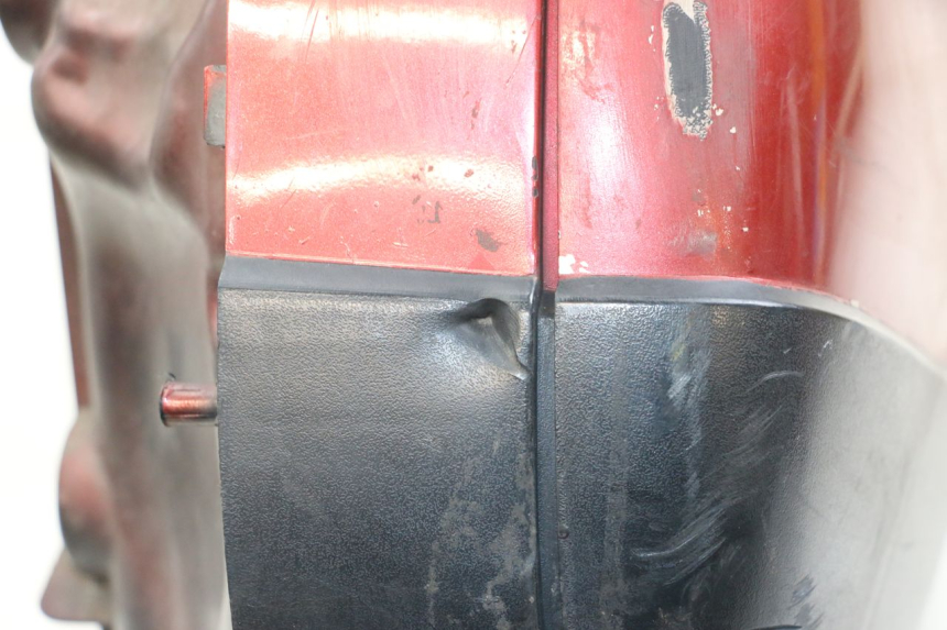 photo de VALIGIA DESTRA HONDA NTV DEAUVILLE 650 (1998 - 2001) - Caratteristiche distintive