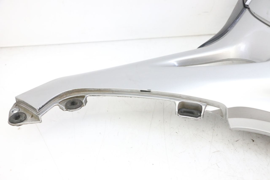 photo de VALIGIA DESTRA HONDA NTV DEAUVILLE 650 (2001 - 2006) - Caratteristiche distintive