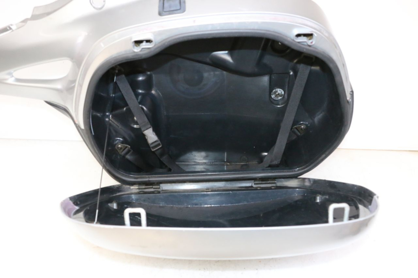 photo de VALIGIA SINISTRA HONDA NTV DEAUVILLE 650 (2001 - 2006) - Primo piano tecnico