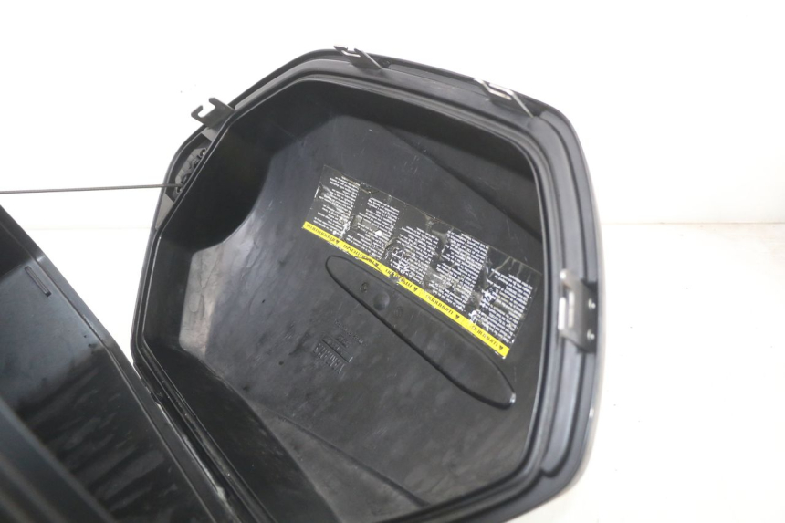 photo de VALIGIA SINISTRA YAMAHA FJR ABS 1300 (2006 - 2012) - Zoom sui componenti