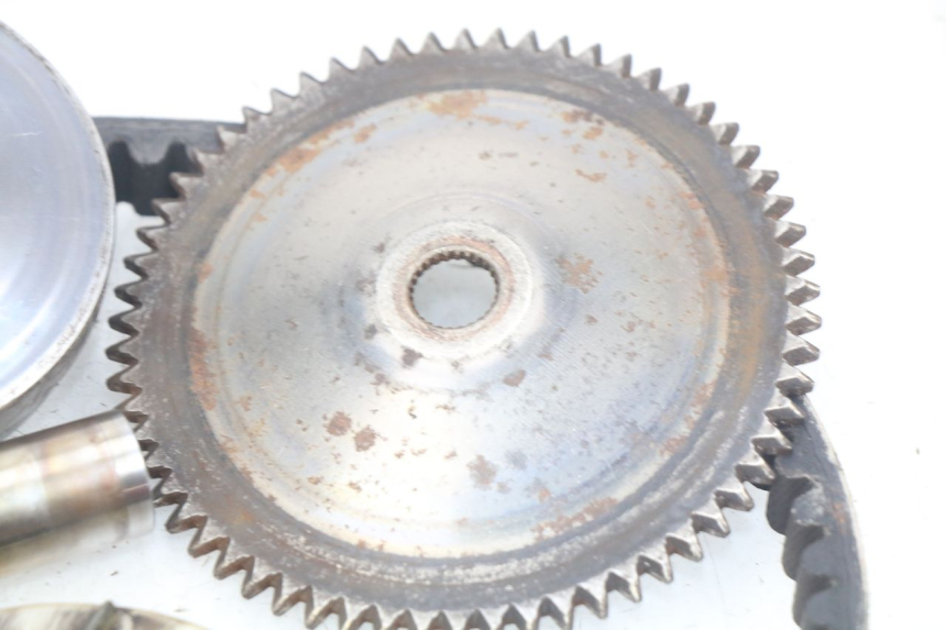 photo de VARIATORE KYMCO AGILITY 4T 50 (2018 - 2022) - Dettagli dei punti di fissaggio