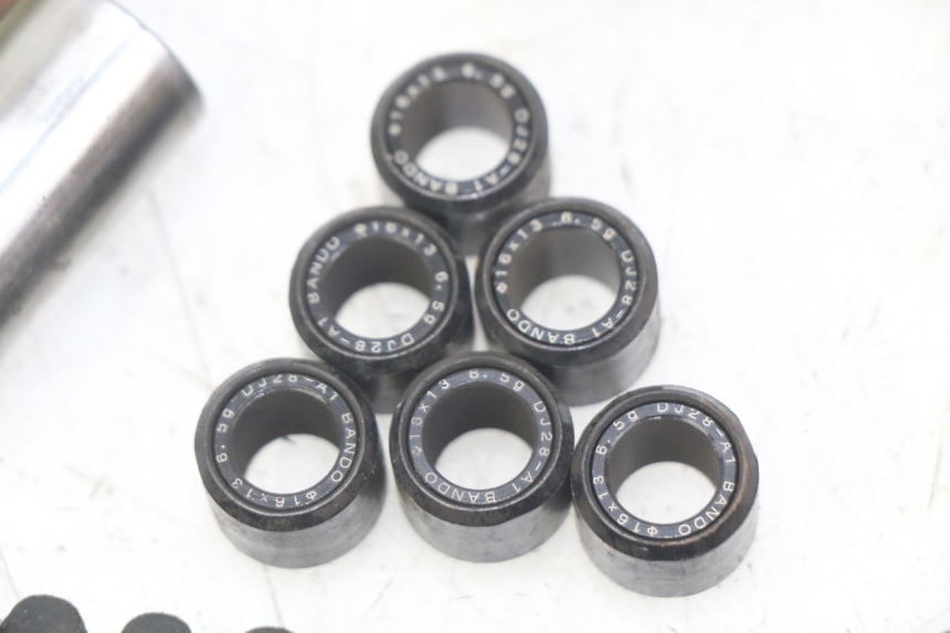 photo de VARIATORE KYMCO AGILITY 4T 50 (2005 - 2018) - Stato della superficie e materiale