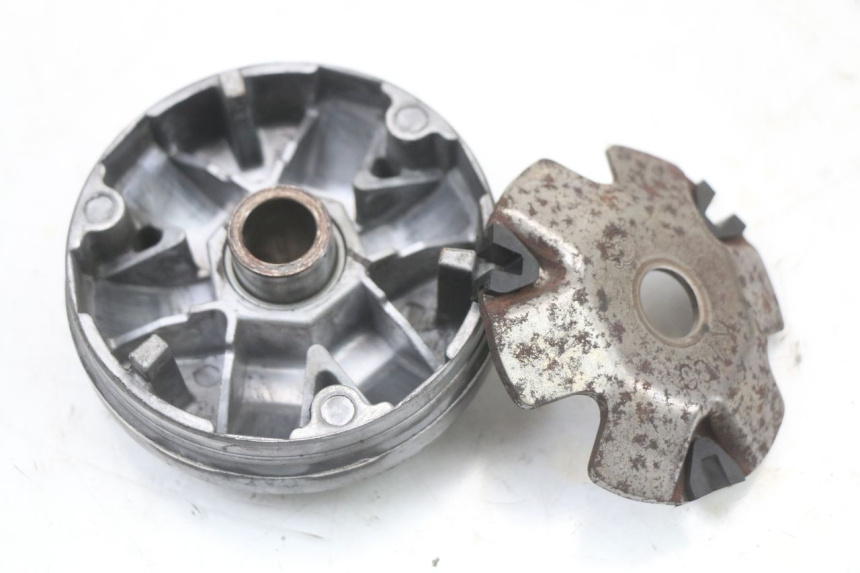 photo de VARIATORE KYMCO AGILITY 4T 50 (2005 - 2018) - Primo piano tecnico