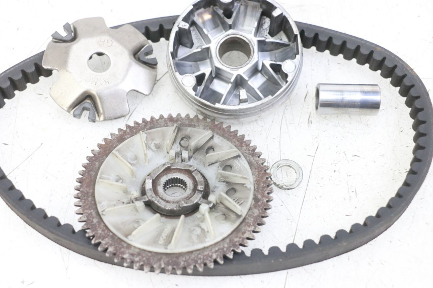 photo de VARIATORE KYMCO AGILITY 4T 50 (2018 - 2022) - Stato della superficie e materiale