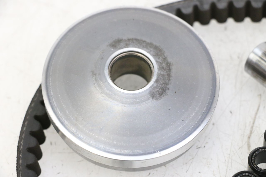 photo de VARIATORE KYMCO AGILITY 4T 50 (2018 - 2022) - Dettagli dei punti di fissaggio