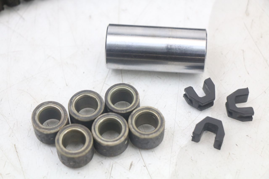 photo de VARIATORE JONWAY AZTRAL 125 (2008 - 2017) - Stato della superficie e materiale