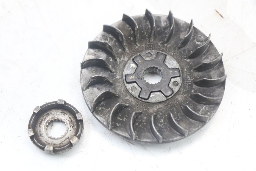 photo de VARIATORE MBK BOOSTER SPIRIT 50 (1999 - 2003) - Dettagli dei punti di fissaggio