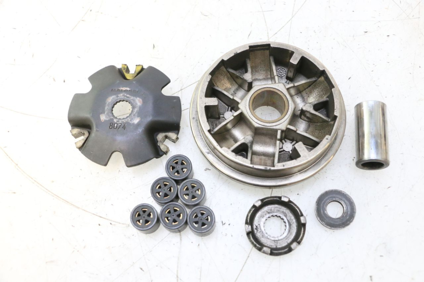 photo de VARIATORE MBK BOOSTER SPIRIT 50 (1999 - 2003) - Dettagli dei punti di fissaggio