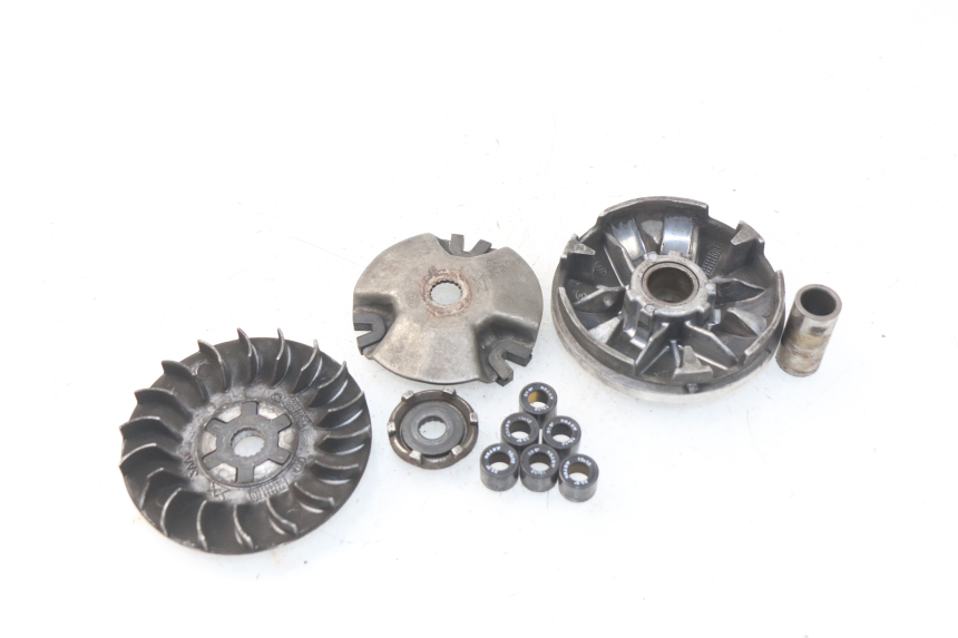 photo de VARIATORE MBK BOOSTER SPIRIT NAKED 50 (2004 - 2017) - Vista principale