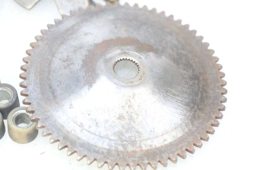 photo de VARIATORE BAOTIAN BT 50 QT-12 50 (2007 - 2009) - Dettagli dei punti di fissaggio