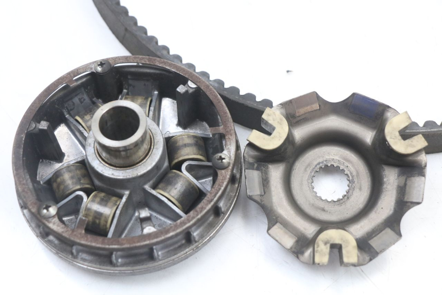 photo de VARIATORE SUZUKI BURGMAN 125 (2007 - 2014) - Altra angolazione