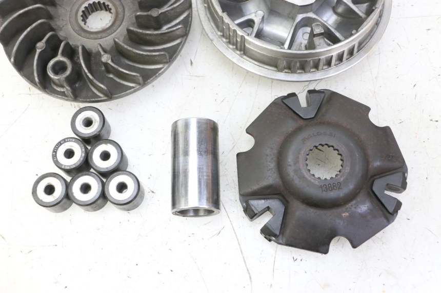 photo de VARIATORE SUZUKI BURGMAN 125 (2007 - 2014) - Altra vista dell'articolo