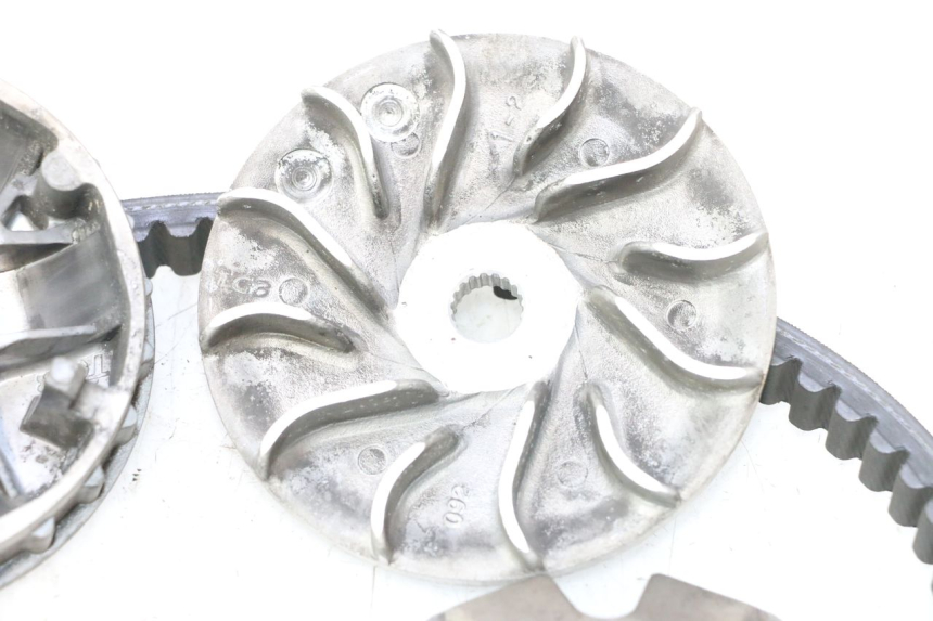 photo de VARIATORE BMW C1 125 (2000 - 2003) - Zoom sui componenti