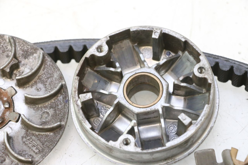 photo de VARIATORE PEUGEOT CITYSTAR 2T 50 (2018 - 2021) - Caratteristiche distintive