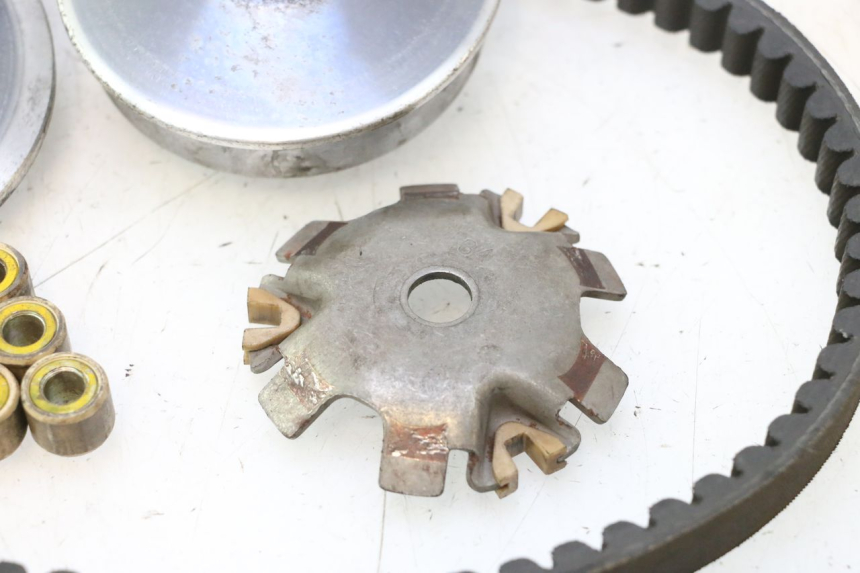 photo de VARIATORE PEUGEOT CITYSTAR 2T 50 (2018 - 2021) - Primo piano tecnico