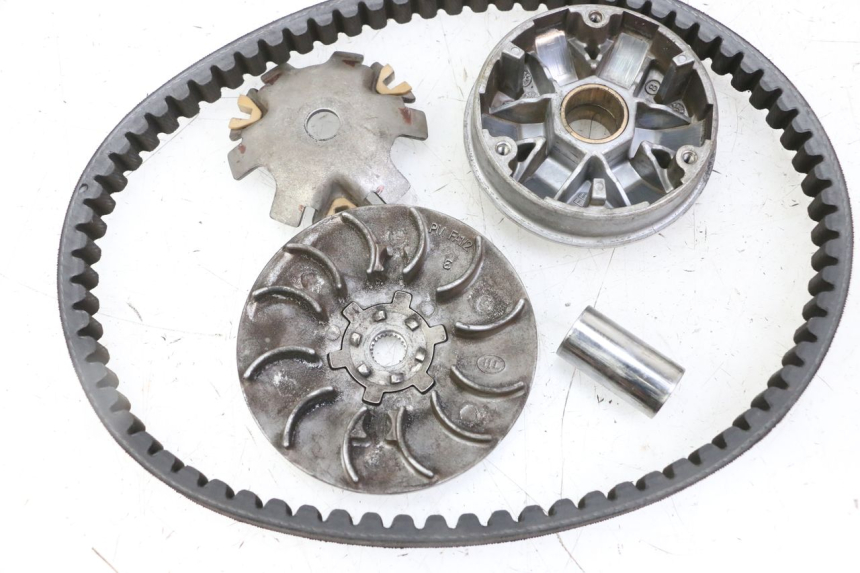 photo de VARIATORE PEUGEOT CITYSTAR 50 (2013 - 2017) - Dettagli dei punti di fissaggio