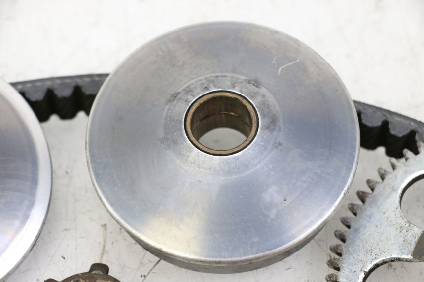 photo de VARIATORE PEUGEOT CITYSTAR 50 (2013 - 2017) - Stato della superficie e materiale