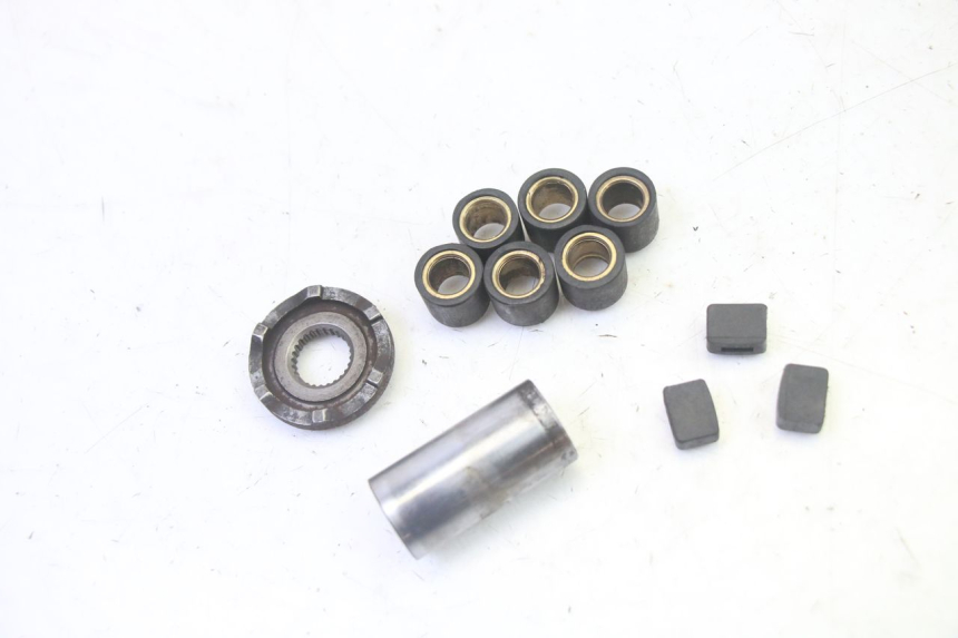 photo de VARIATORE SYM CROX 4T 50 (2016 - 2023) - Dettagli dei punti di fissaggio