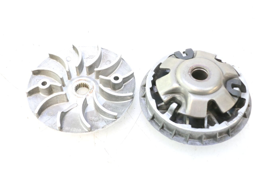 photo de VARIATORE CF MOTO E-CHARM 125 (2005 - 2008) - Altra angolazione