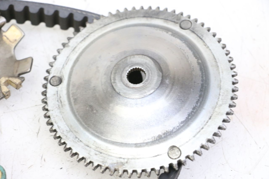 photo de VARIATORE PEUGEOT ELYSTAR 50 (2002 - 2014) - Dettagli dei punti di fissaggio