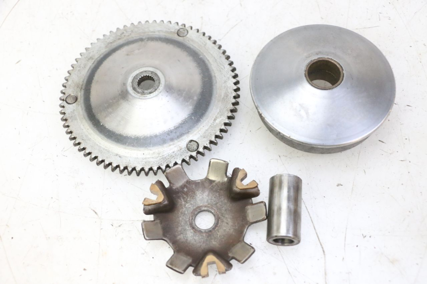 photo de VARIATORE PEUGEOT ELYSTAR 50 (2002 - 2014) - Zoom sullo stato d'uso