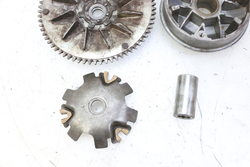 photo de VARIATORE PEUGEOT ELYSTAR 50 (2002 - 2014) - Dettagli dei punti di fissaggio