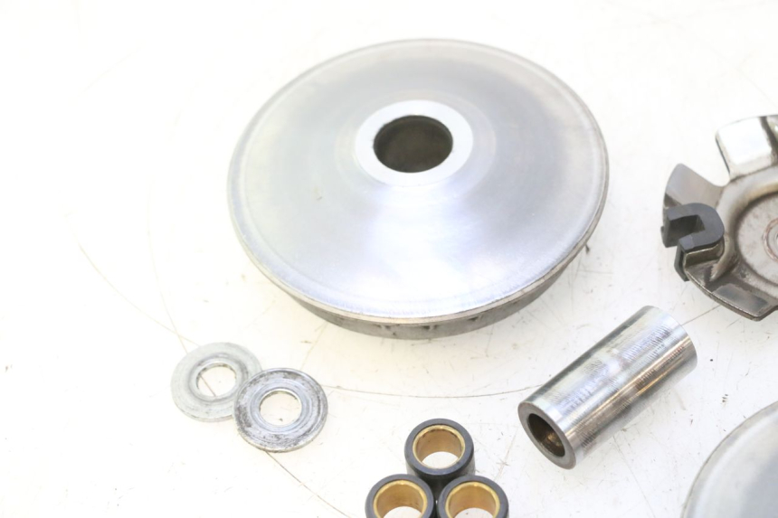 photo de VARIATORE HONDA FES PANTHEON 125 (2003 - 2007) - Altra angolazione
