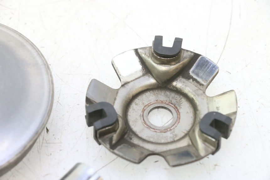 photo de VARIATORE HONDA FES PANTHEON 125 (2003 - 2007) - Primo piano tecnico