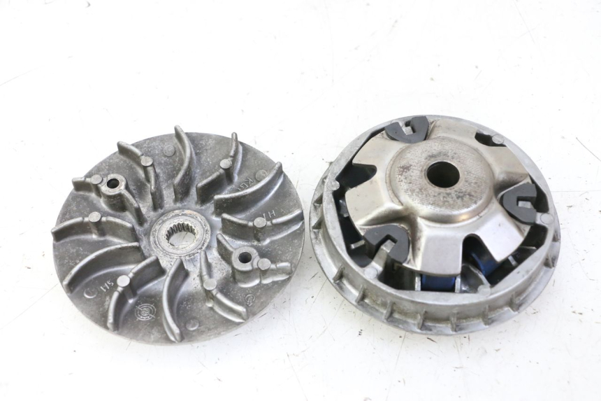 photo de VARIATORE HONDA FES S-WING SWING ABS 125 (2007 - 2015) - Altra angolazione