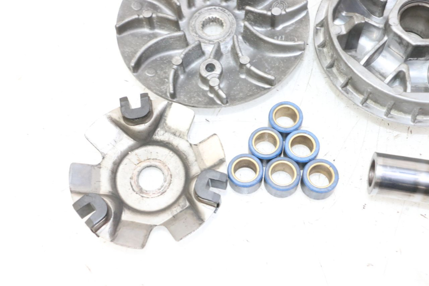 photo de VARIATORE HONDA FES S-WING SWING ABS 125 (2007 - 2015) - Ricambio usato controllato