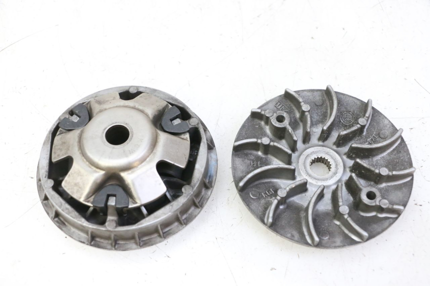 photo de VARIATORE HONDA FES S-WING SWING ABS 125 (2007 - 2015) - Altra angolazione