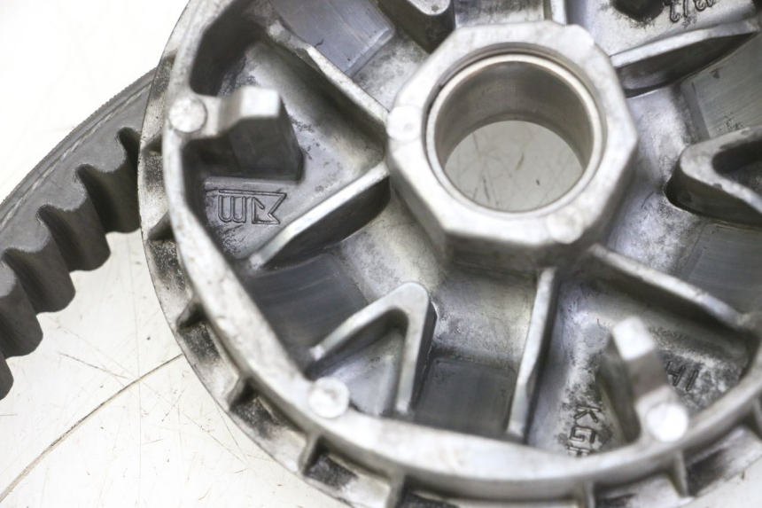 photo de VARIATORE HONDA FES S-WING SWING ABS 125 (2007 - 2015) - Primo piano ad alta risoluzione