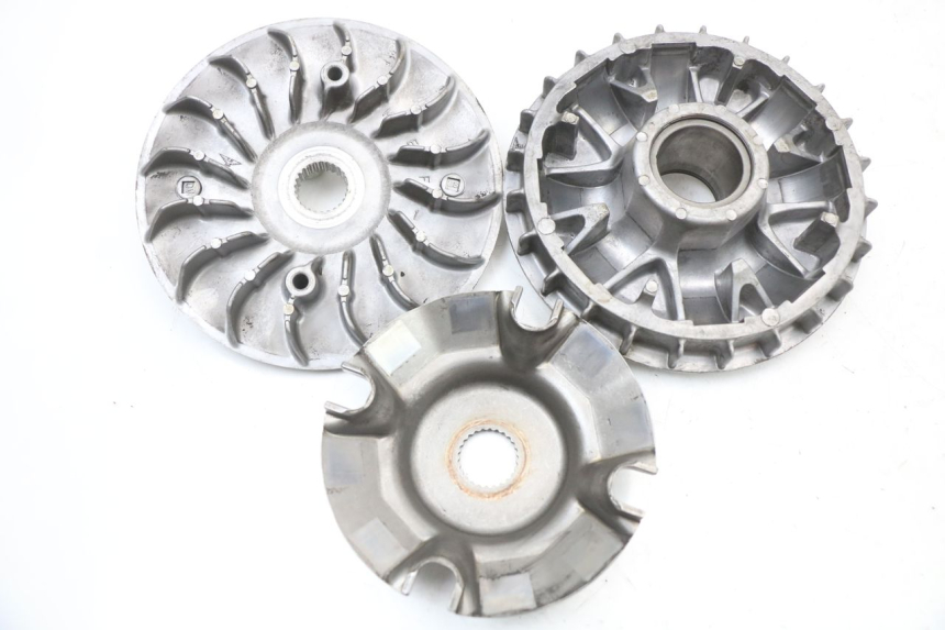 photo de VARIATORE HONDA FJS SILVER WING SILVERWING 400 (2005 - 2008) - Primo piano tecnico