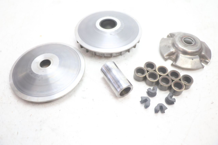 photo de VARIATORE HONDA FJS SILVER WING SILVERWING 400 (2005 - 2008) - Primo piano tecnico