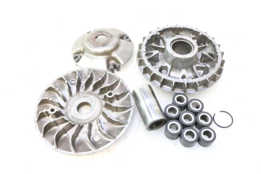 photo de VARIATORE HONDA FJS SILVER WING SILVERWING 400 (2005 - 2008) - Primo piano tecnico