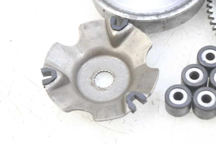 photo de VARIATORE PIAGGIO FLY 4T 50 (2013 - 2017) - Altra angolazione