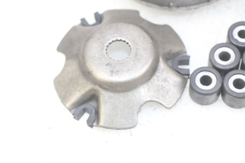 photo de VARIATORE PIAGGIO FLY 4T 50 (2013 - 2017) - Stato della superficie e materiale