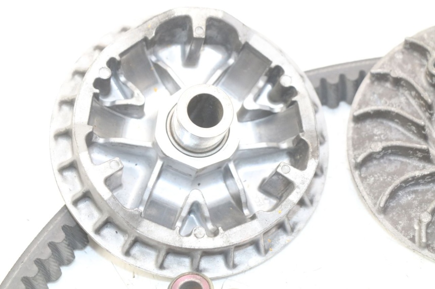 photo de VARIATORE HONDA FORZA 125 (2015 - 2016) - Zoom sullo stato d'uso